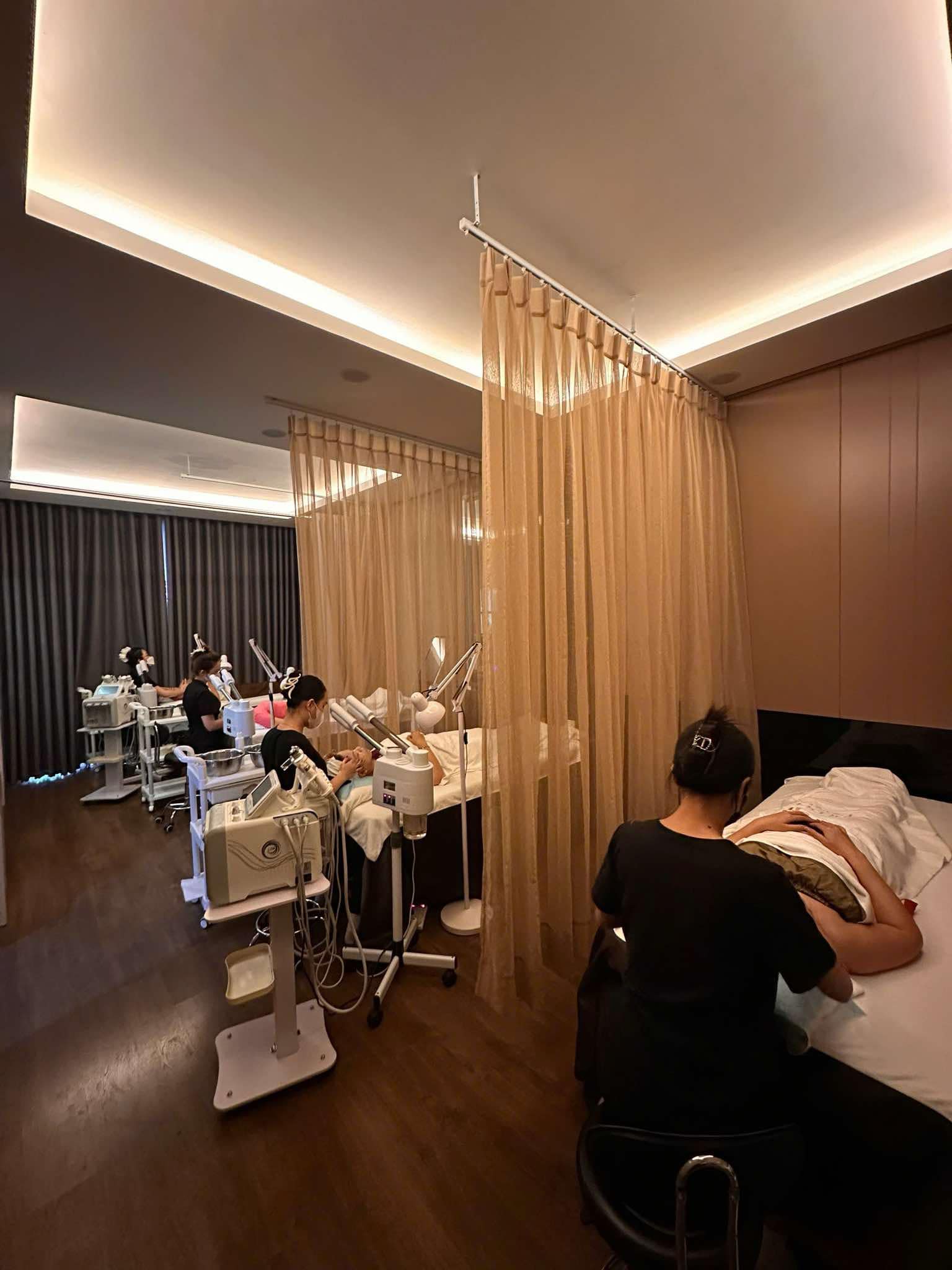 Chăm sóc da nâng cơ ngăn ngừa lão hóa vùng cổ 2 Chăm sóc da nâng cơ ngăn ngừa lão hóa vùng cổ