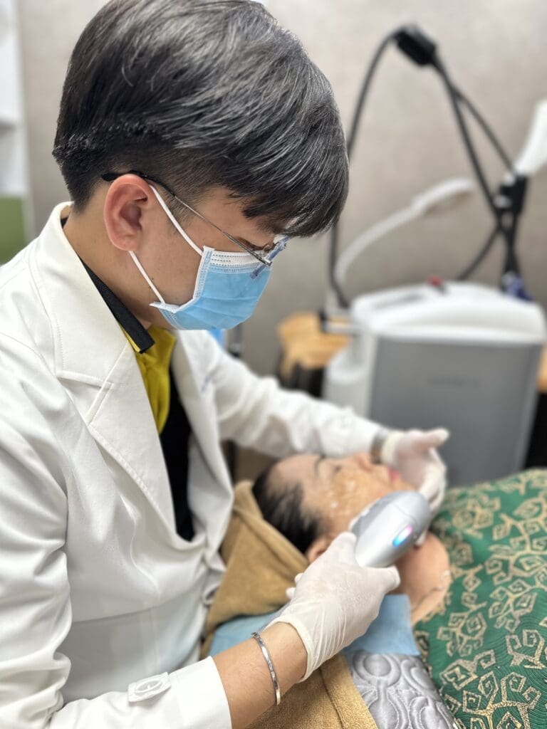Thon gọn khuôn mặt