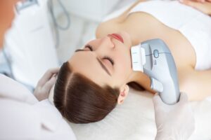 Những rủi ro tiềm ẩn tự việc nâng Hifu giá rẻ